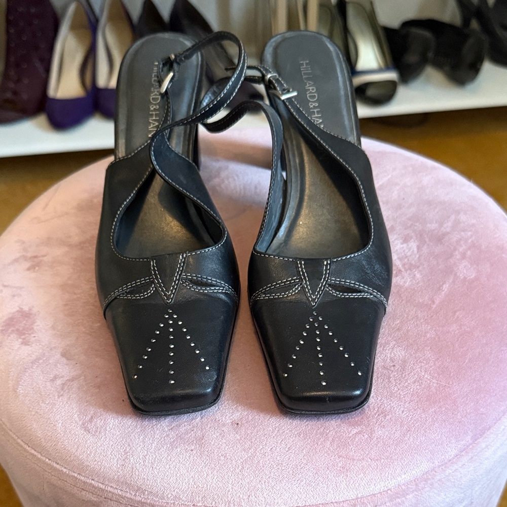 Hillard & Hanson Black Heeled Sandals